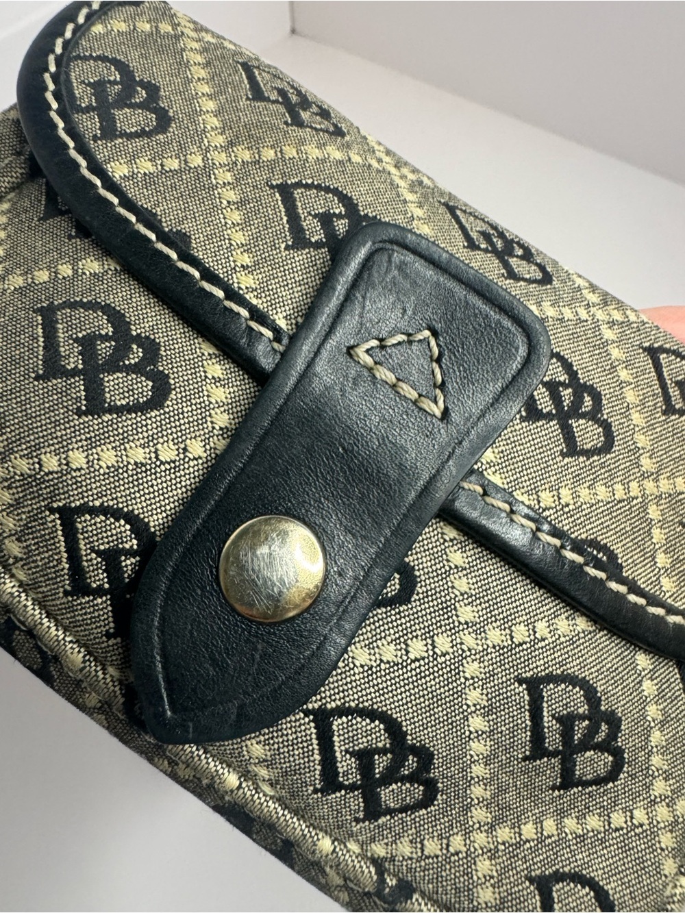 #306 Dooney & Bourke Monogram Wristlet Pouch - Picture 3 of 10